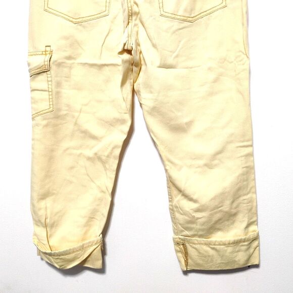 Womens Yellow Cargo Capri Pants Size Medium 6 Pocket Utility Button Zip Outdoor - Picture 7 of 8